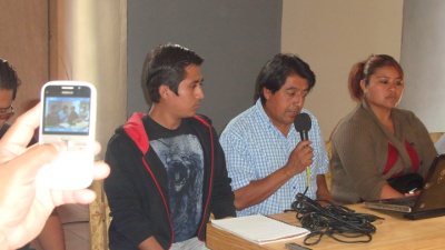 https://www.educaoaxaca.org/images/stories/denuncia/Conf.Prensa.23.01.2012pq.jpg