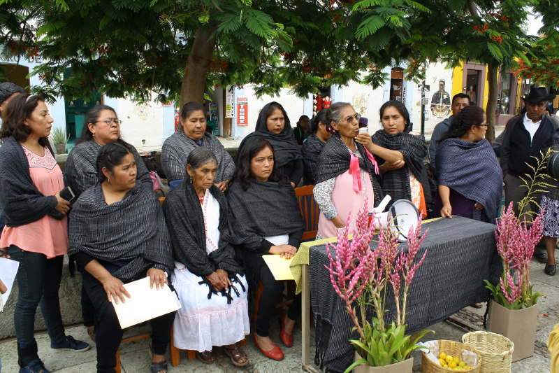 ayutla conf prensa1